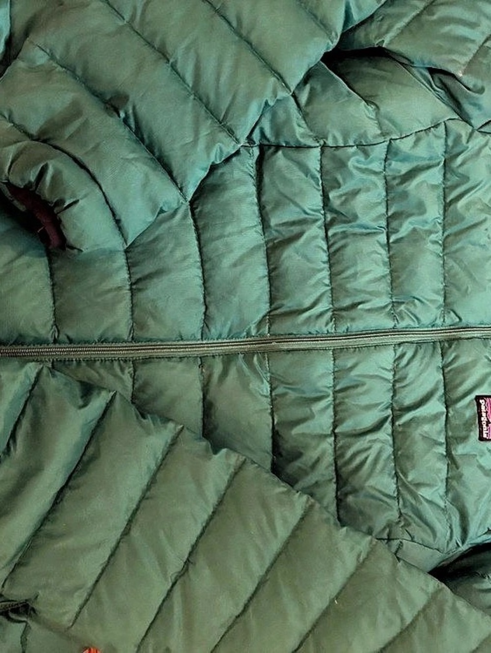 Patagonia Girls' Down Sweater Green Puffer Jacket Girls XL (14)